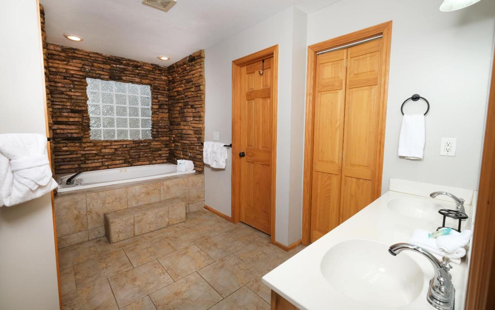 Shady Creek Villa Gatlinburg Exterior photo